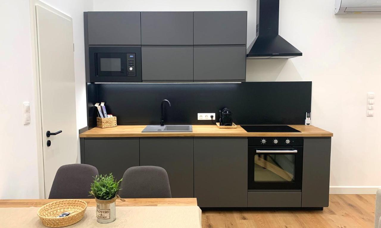 Apartman Sipsix - Modern 2 Bedroom Newly Renovated Flat With Ac In Centre